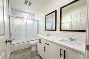 Photo - Brand New Luxury 4 & 5 Bed Units Unit #2118 1/2