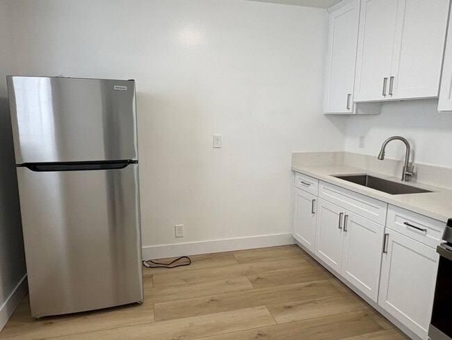 Photo - 1131 E Washington Blvd