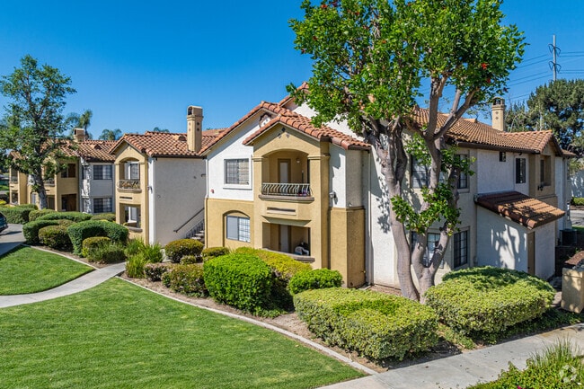 805-855 Regulo Pl Chula Vista, CA 91910 - Toscana at Rancho Del Rey