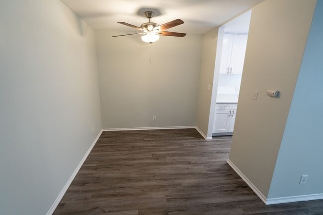 Photo - 314 South Manhattan Place