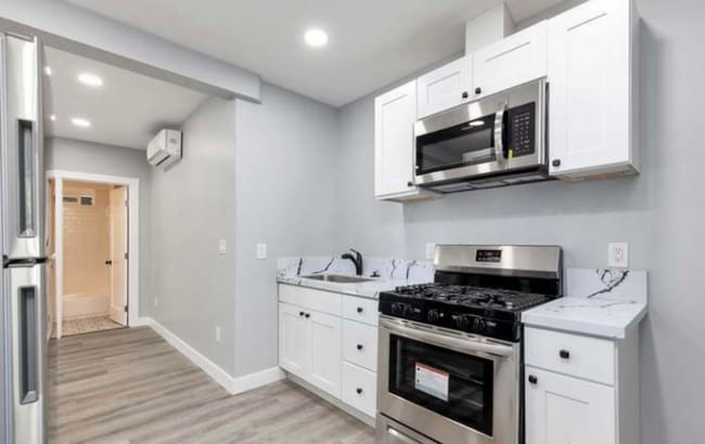 Photo - 3745 Boundary St Unit 2