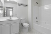 1BR, 1BA - 575SF - Bathroom - Harbor Grove Apartments