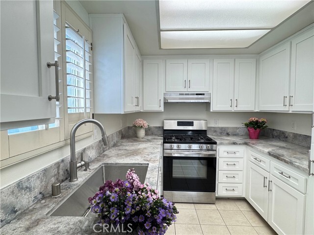 Photo - 26109 Frampton Ave Townhome