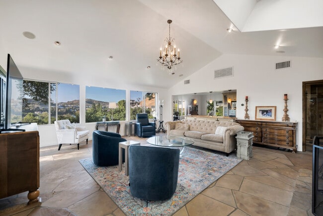 Photo - 314 Upper Lake Rd