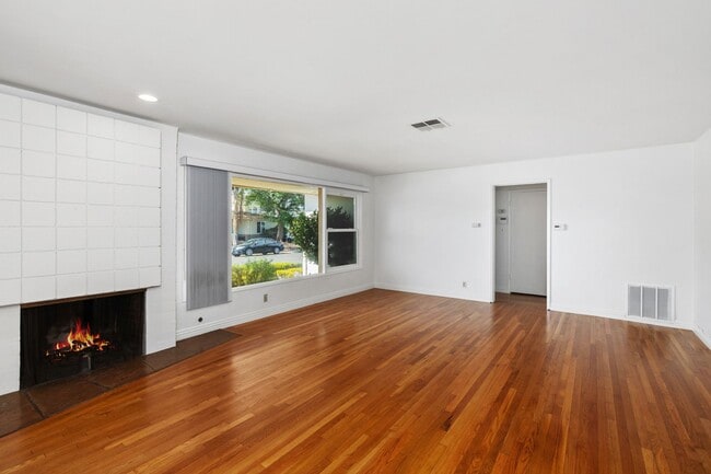 Photo - Lovely College Area Home