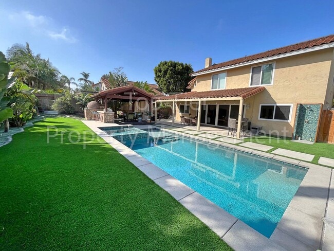 Stunning 4BR Home with Pool, Spa & Outdoor... - Stunning 4BR Home with Pool, Spa & Outdoor...