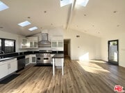 Photo - 602 Victoria Ave