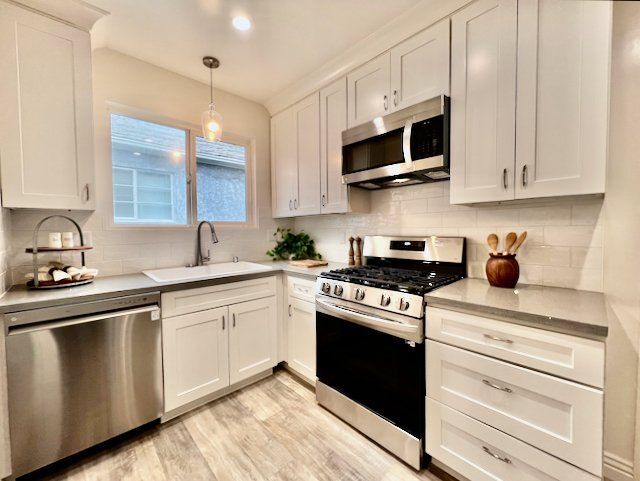 Photo - 124 N Pass Ave