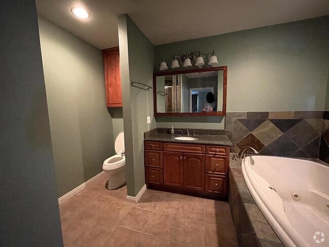Building Photo - 12641 Dolan Ave Rental