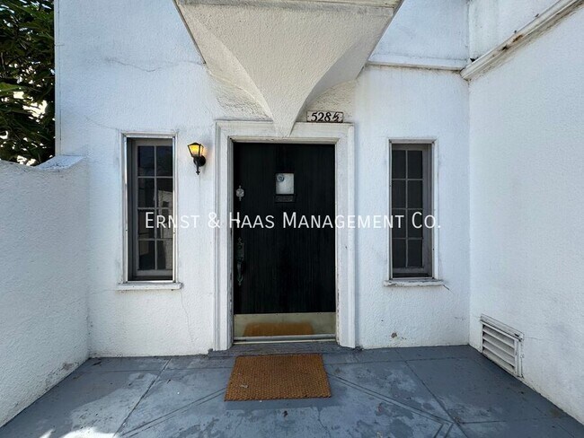 Photo - 528.5 N Kenmore Ave