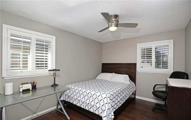 Photo - 223 N Kendor Dr