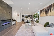 Photo - 18315 Collins St