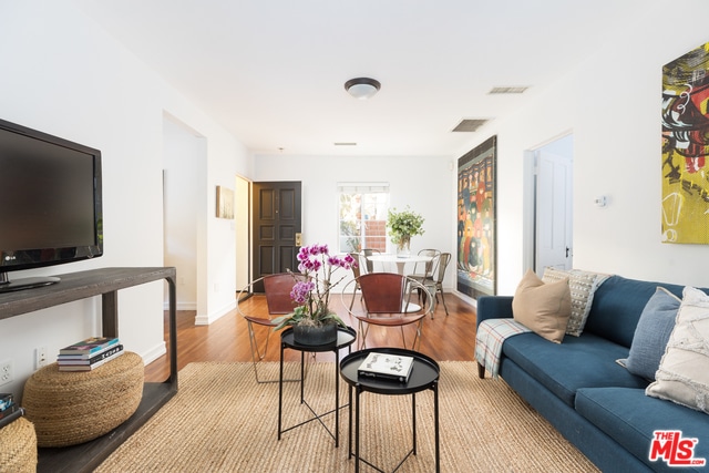 Photo - 10840 Lindbrook Dr Unit #9