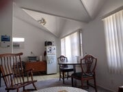 eating area - 235 N Kenter Ave Unit studio