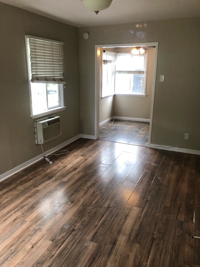 Photo - 1733 N Hollywood Way Unit 1733