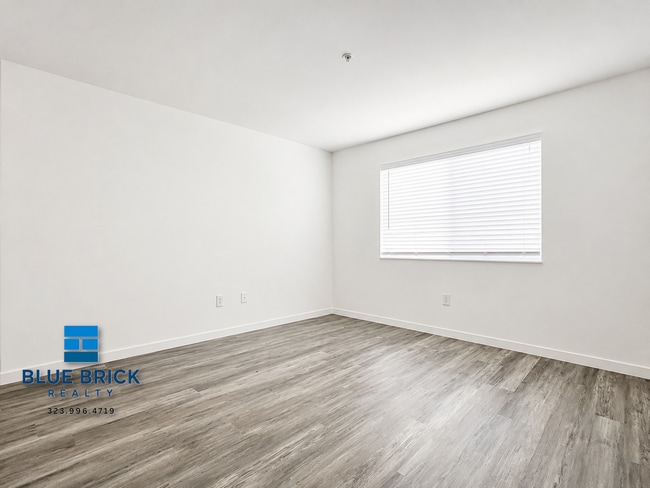 Photo - 7308 Canby Ave Unit 7