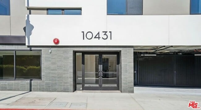 Photo - 10431 Santa Monica Blvd Unit 301