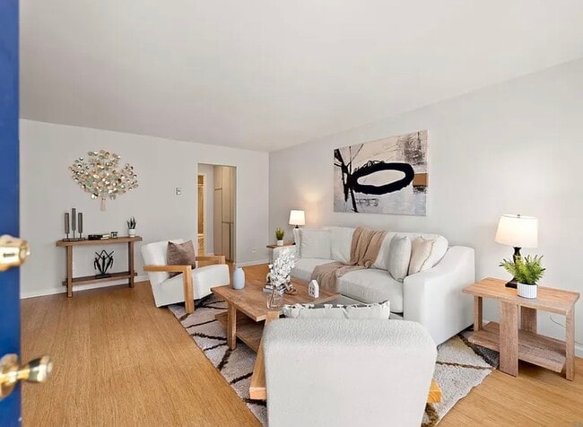 Photo - 4750 Noyes St Unit North Pacific Beach Condo 1B|1B