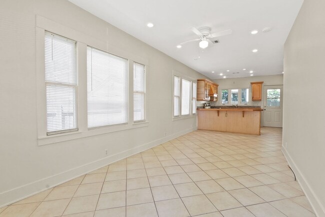 Photo - 2723 E 8th St Unit 8th St Main