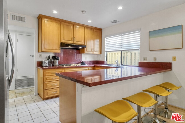 Photo - 1325 26th St Unit E