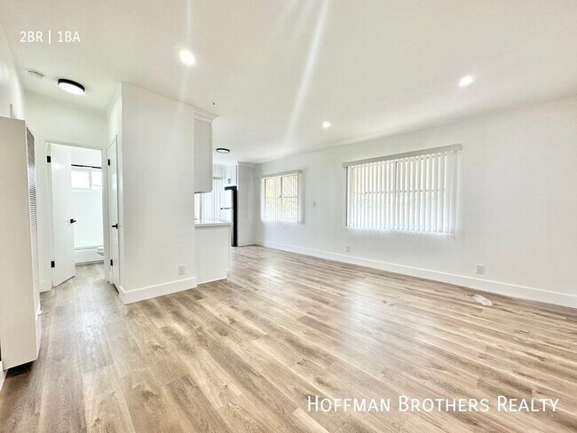 Photo - 2278 W Adams Blvd Unit 5