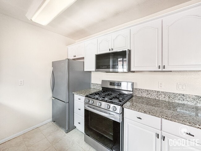 Photo - Beautiful 2B 1BA Condo w/ Reserved Parking and Wall AC! Unit 17