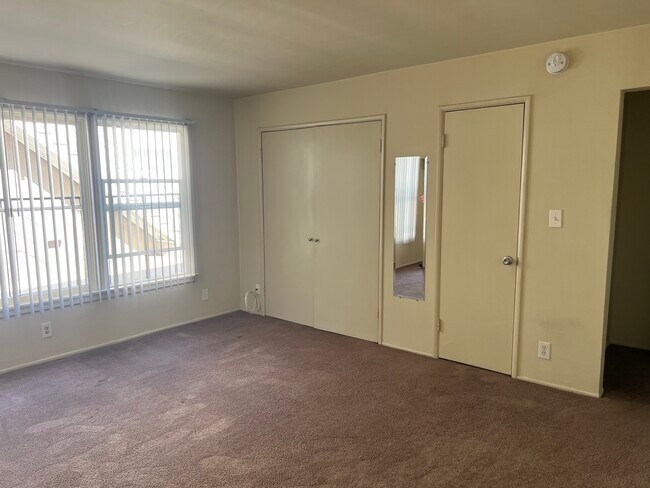 Photo - 11933 W Magnolia Blvd Unit 4