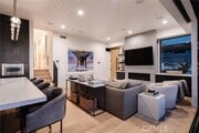 Photo - 2200 The Strand Unit A