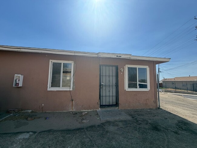 Building Photo - P156 Unit # A