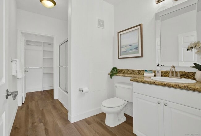 Building Photo - 9263 Regents Rd Rental