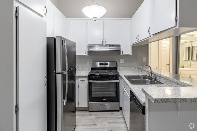 The Arbors Santa Ana - The Arbors Santa Ana Apartments