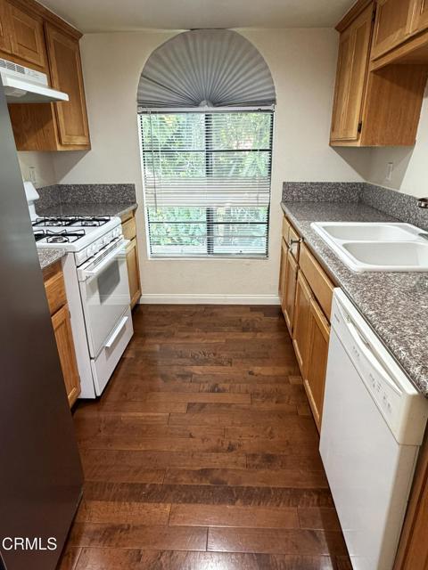 Photo - 1340 Mayflower Ave