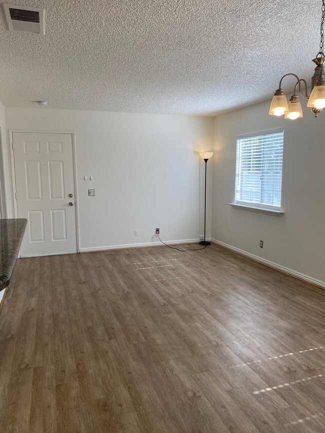 Photo - 8463 De Soto Ave Unit 6