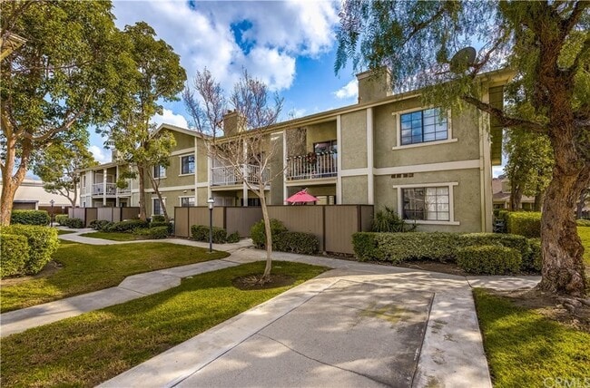 Building Photo - 1131 Packers Cir Unit 78