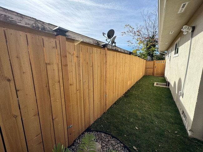 Photo - 2 Bed/ 1 Bath