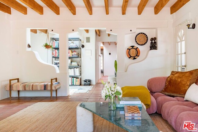 Photo - 3539 Canon Dr