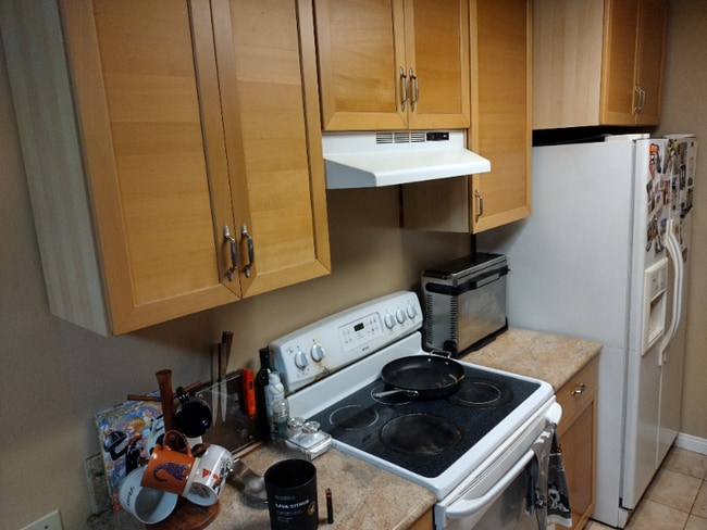 Photo - 5460 White Oak Ave