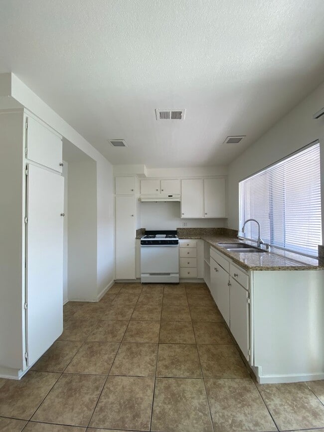 Photo - 2561 E Terrace St Unit 2561 E Terrace Street C
