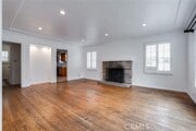 Photo - 286 E 19th St