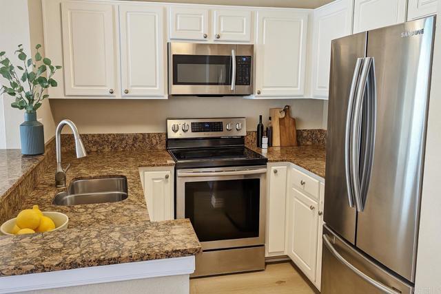 Photo - 8889 Caminito Plaza Centro Unit 7425