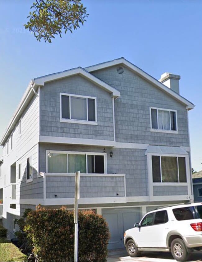 Building Photo - 129 Concord St Unit 3