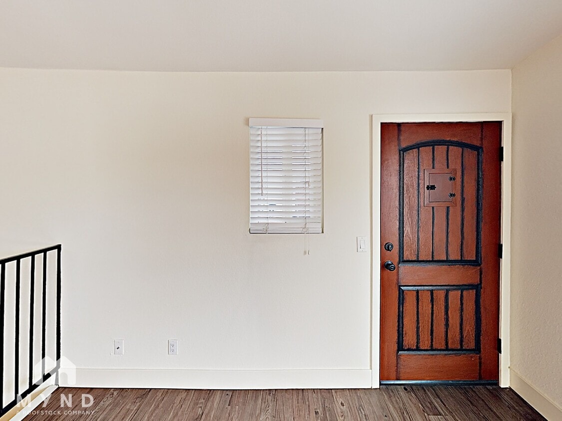 3D Tour - 4184 S 32nd St Condo Unit 4