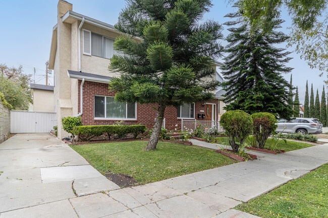 Building Photo - 4130 Vinton Ave