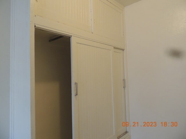 Photo - 532 21st St Unit 4