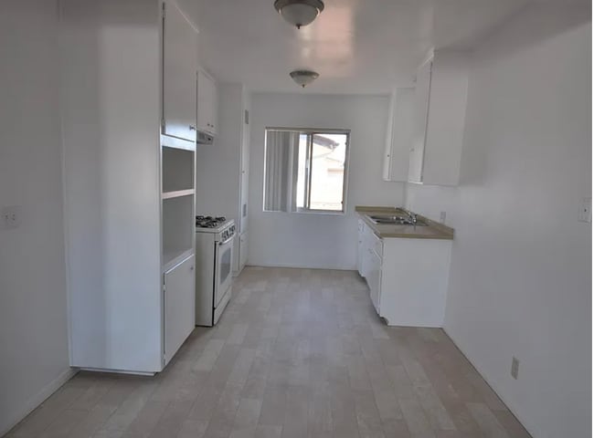 Photo - 327 E Navilla Pl
