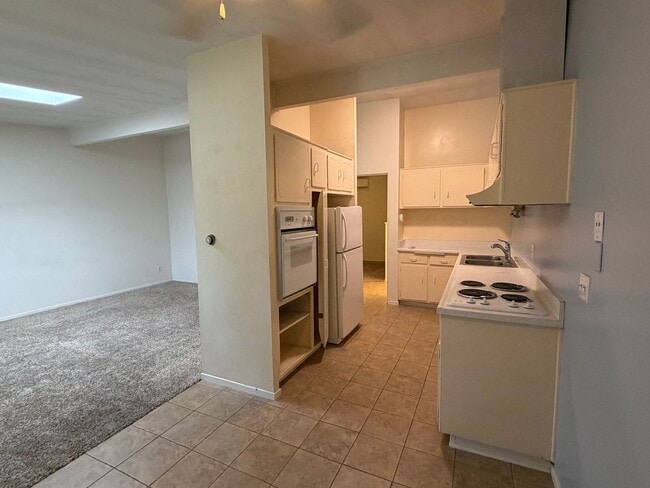 Photo - Spacious 1 bedroom 1 bath in el cajon Unit J