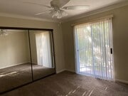 Photo - 400 N Hollywood Way Apartments