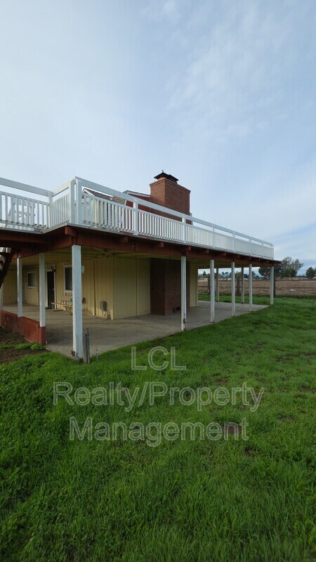 Photo - 33123 9th St