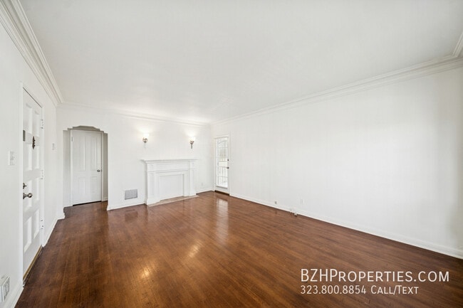 Photo - 7758 Rosewood Ave