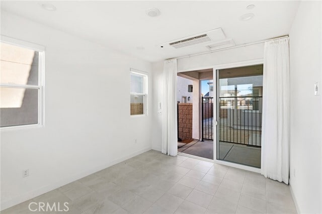 Photo - 36173 Hewitt Dr